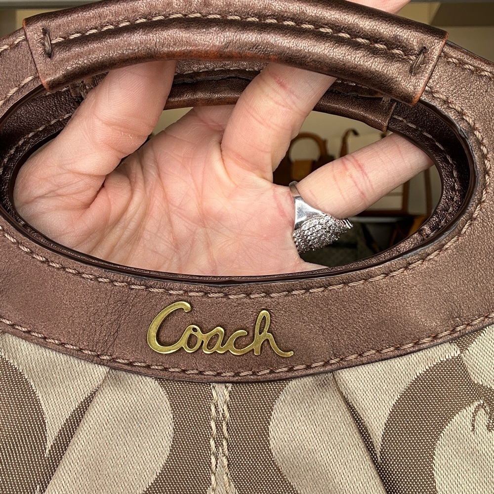 Coach Signature Pleated Tote 14058 Khaki Brown Metallic Trim Excellent Condition - Picture 11 of 11